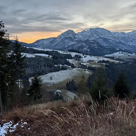 Hoerndlhof アパート